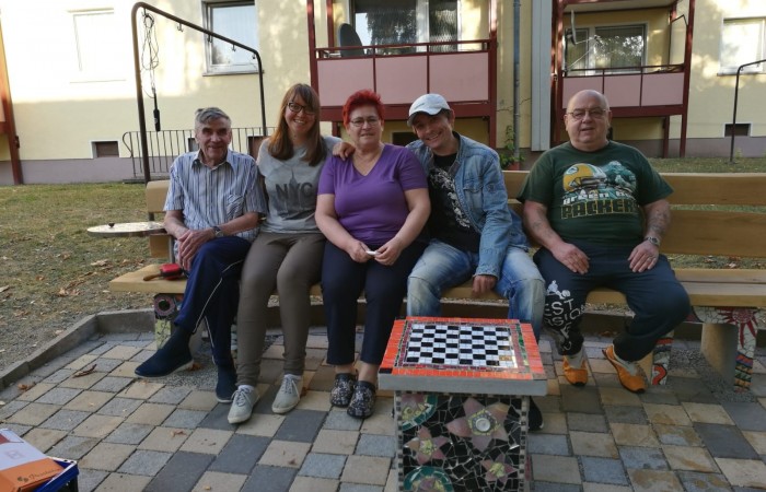 Die Sitzbank und der Tisch sind nun fertig 19.09.2018 