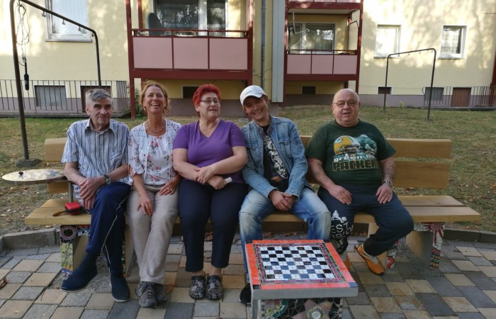 Die Sitzbank und der Tisch sind nun fertig 19.09.2018 